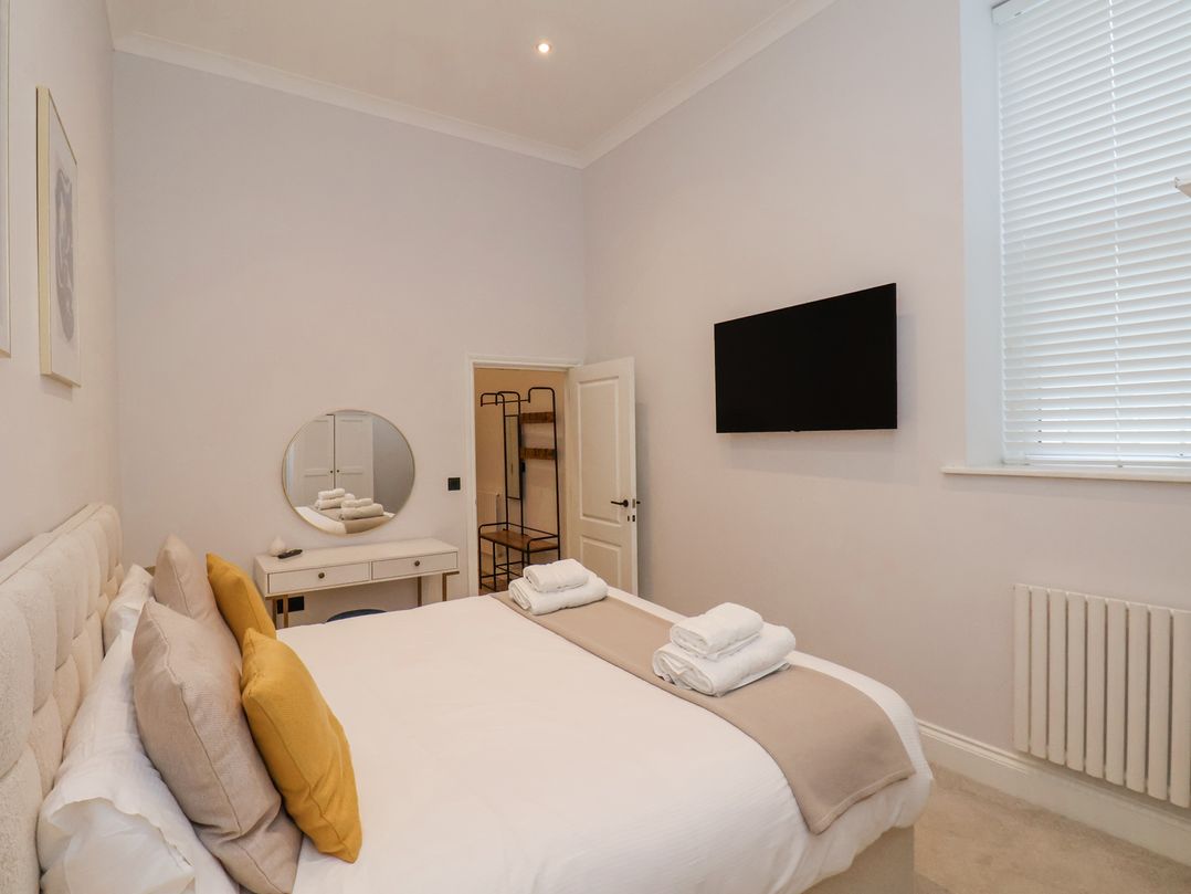 The Salisbury Apartment 106
