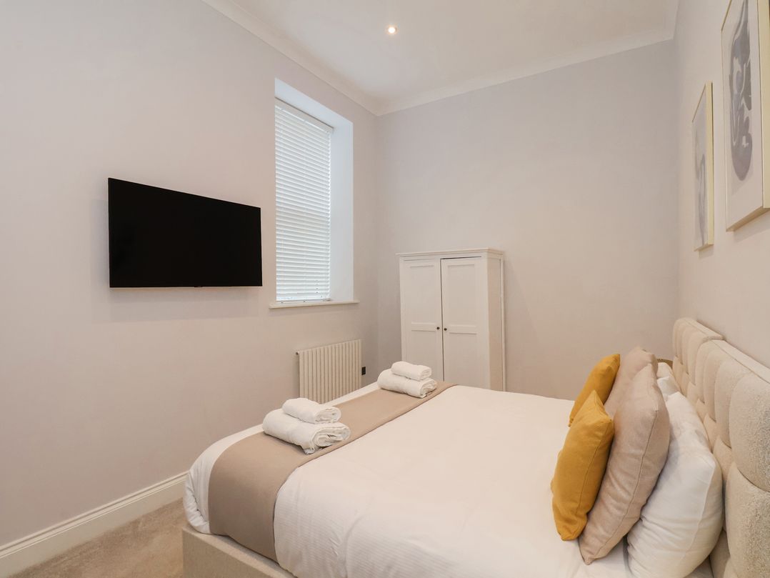The Salisbury Apartment 106