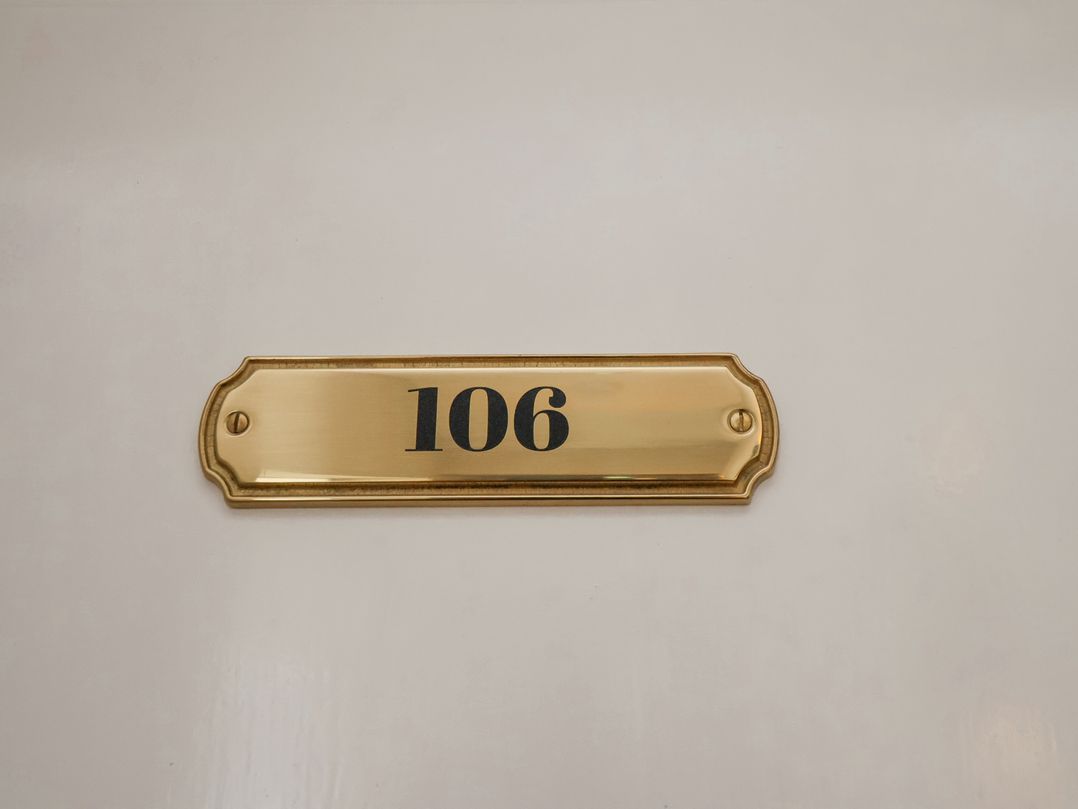 The Salisbury Apartment 106