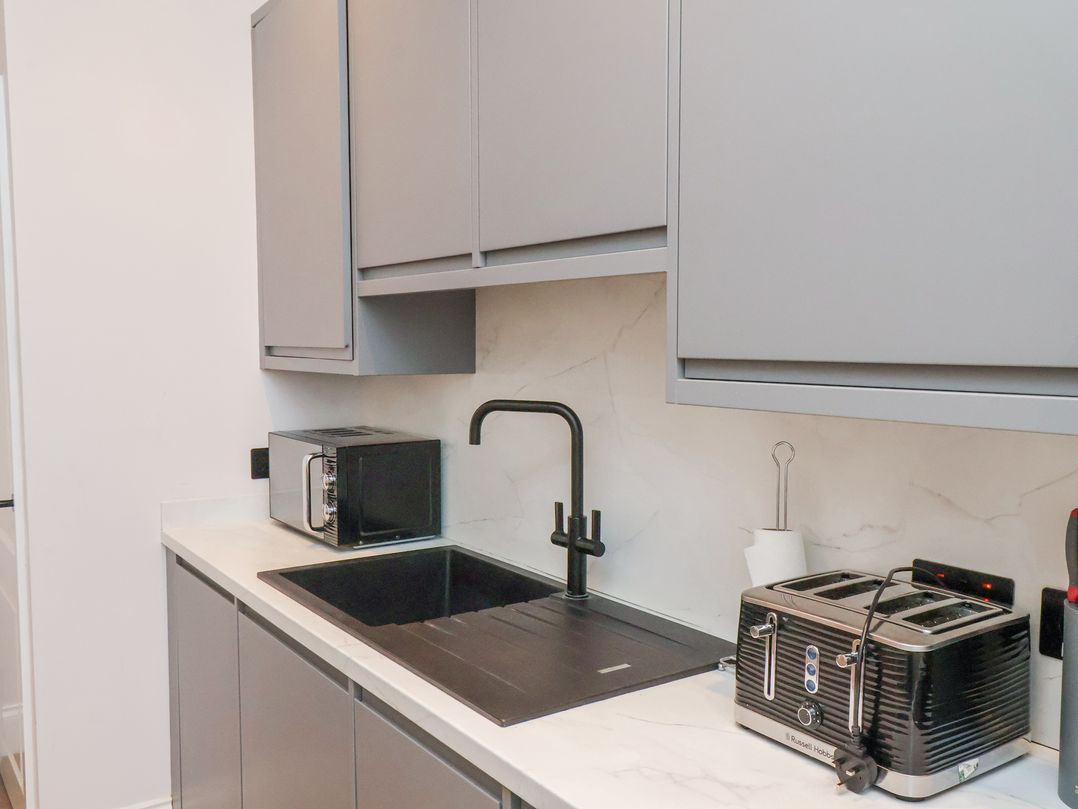The Salisbury sleeps 4 Classic Apartment