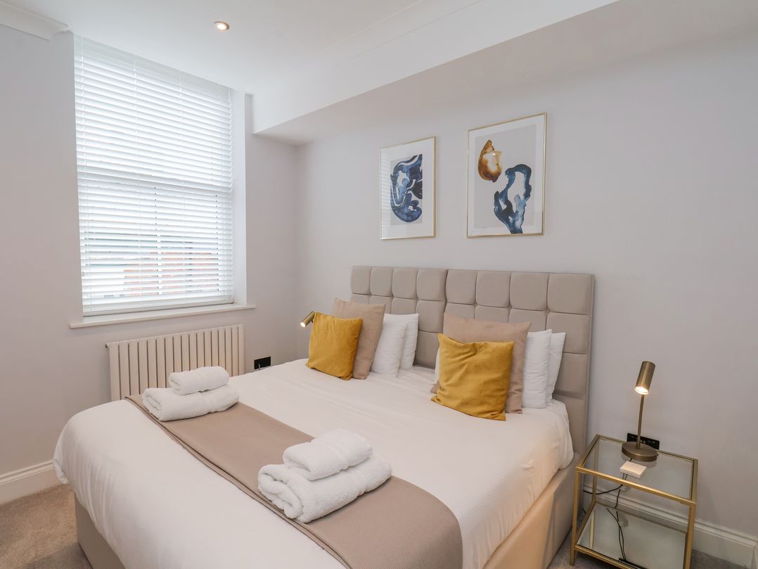 The Salisbury sleeps 4 Classic Apartment