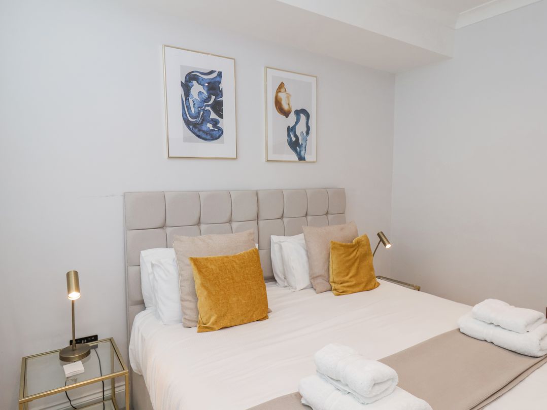 The Salisbury sleeps 4 Classic Apartment