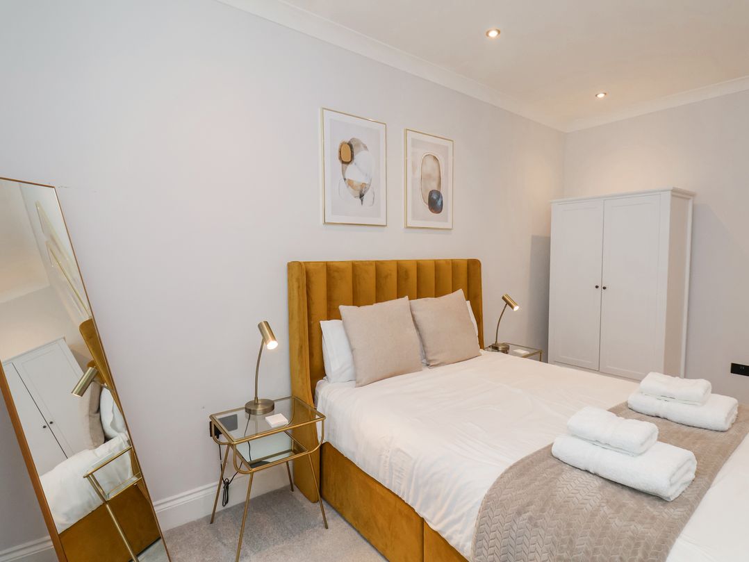 The Salisbury sleeps 4 Classic Apartment