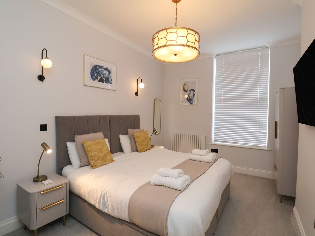 The Salisbury Apartment 301