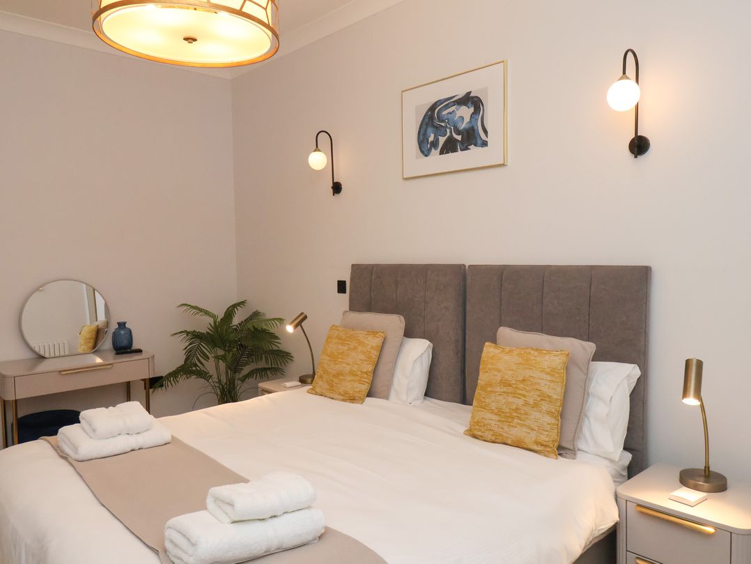 The Salisbury Apartment 301