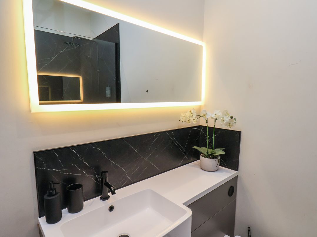 The Salisbury Apartment 301