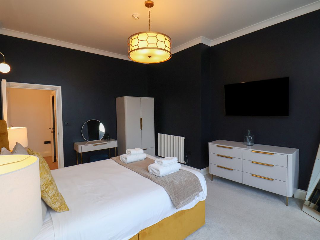 The Salisbury Apartment 301