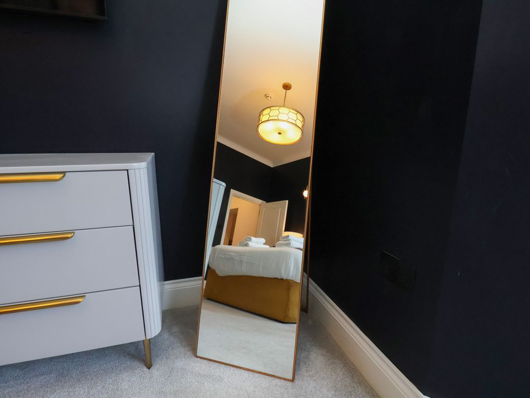 The Salisbury Apartment 301