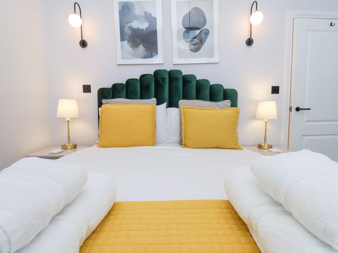 The Salisbury sleeps 4 Classic Apartment