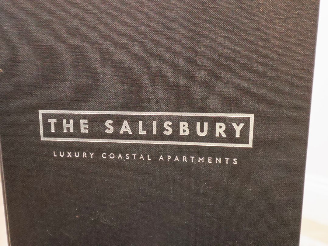 The Salisbury sleeps 4 Classic Apartment