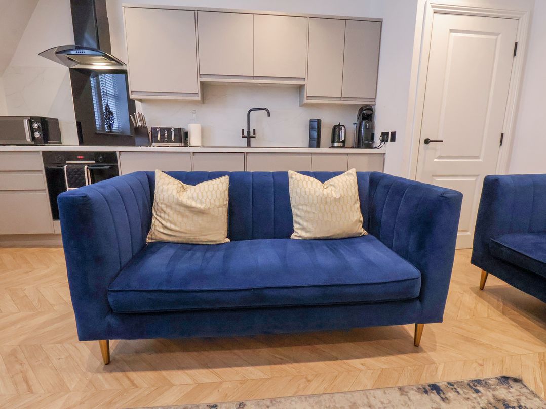 The Salisbury Apartment 401