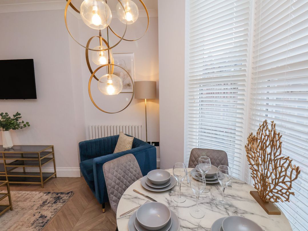 The Salisbury 2 bedroom deluxe Apartment