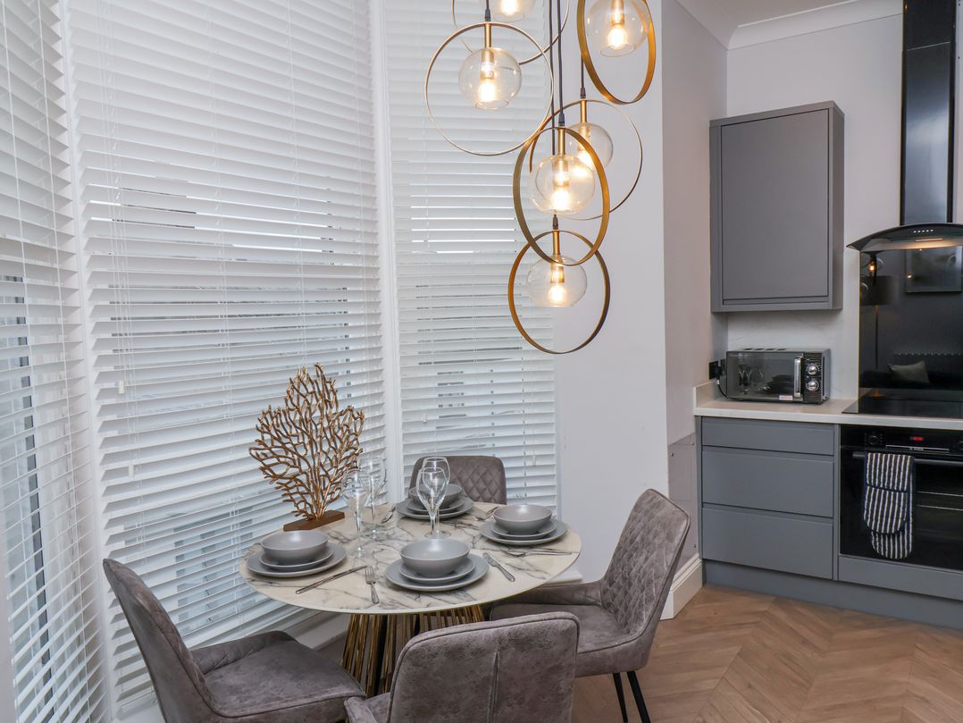The Salisbury 2 bedroom deluxe Apartment