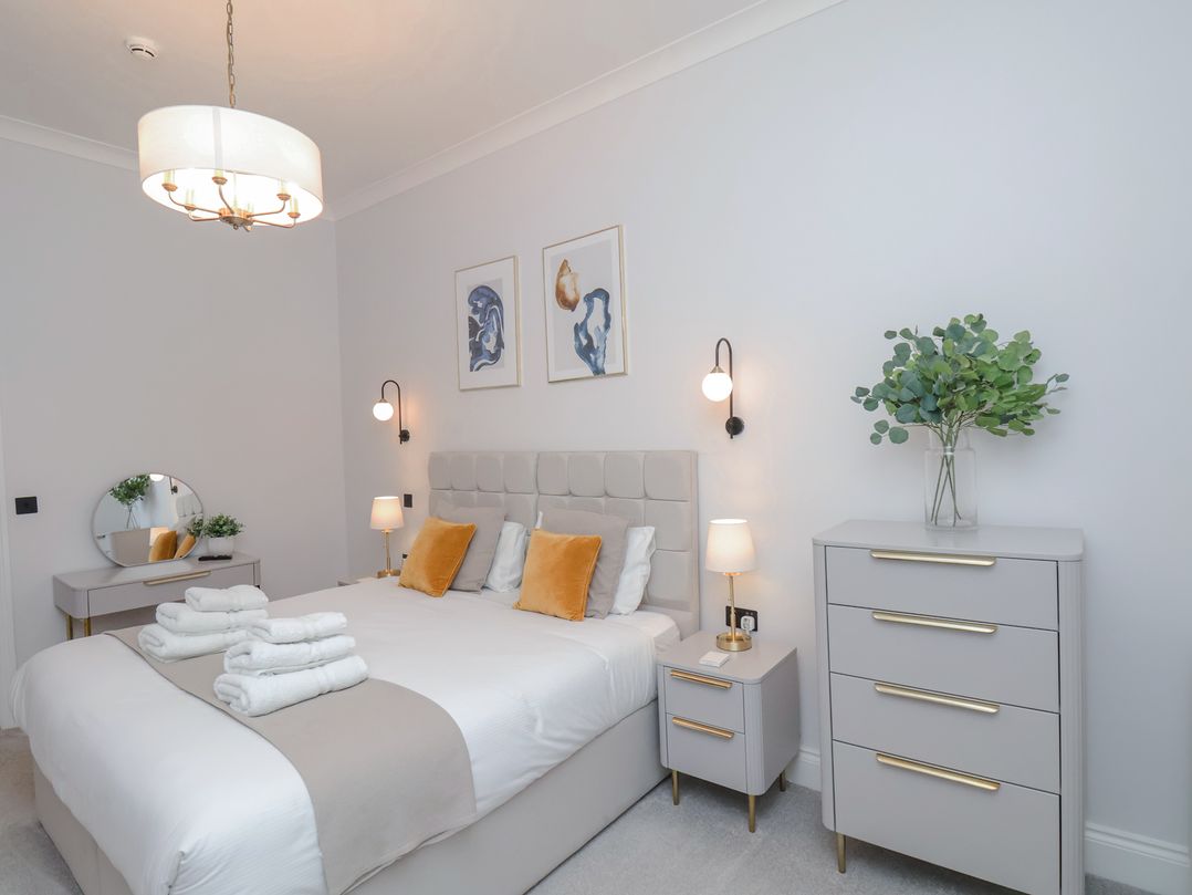 The Salisbury 2 bedroom deluxe Apartment