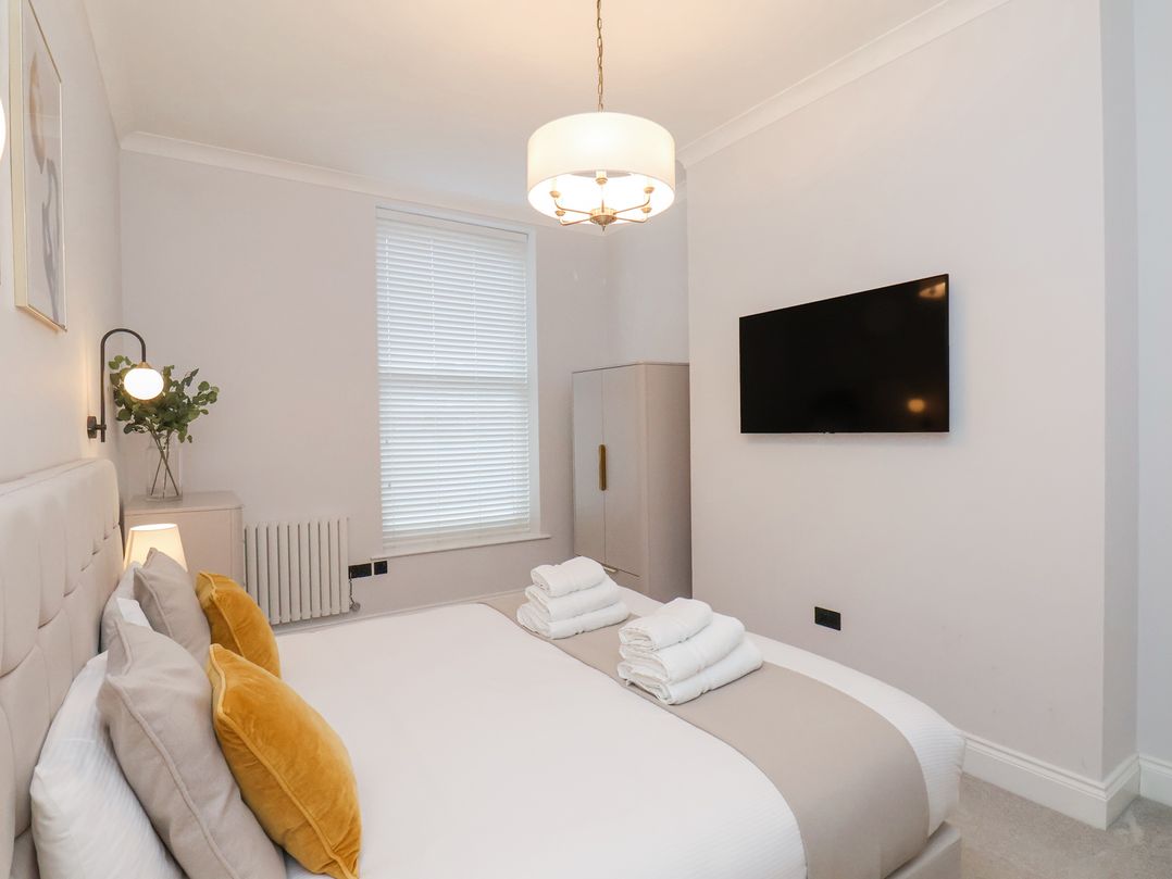 The Salisbury 2 bedroom deluxe Apartment