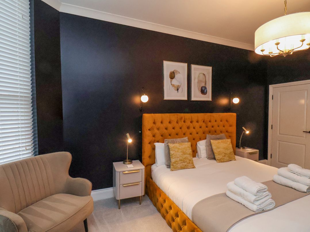 The Salisbury 2 bedroom deluxe Apartment
