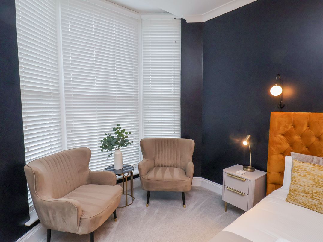 The Salisbury 2 bedroom deluxe Apartment