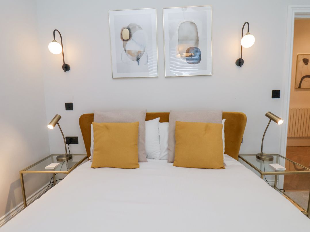 The Salisbury sleeps 4 Classic Apartment
