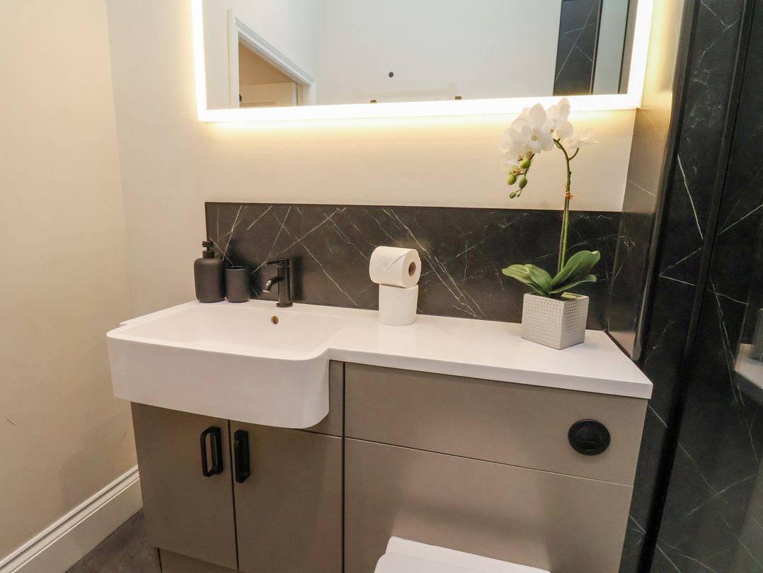 The Salisbury sleeps 4 Classic Apartment
