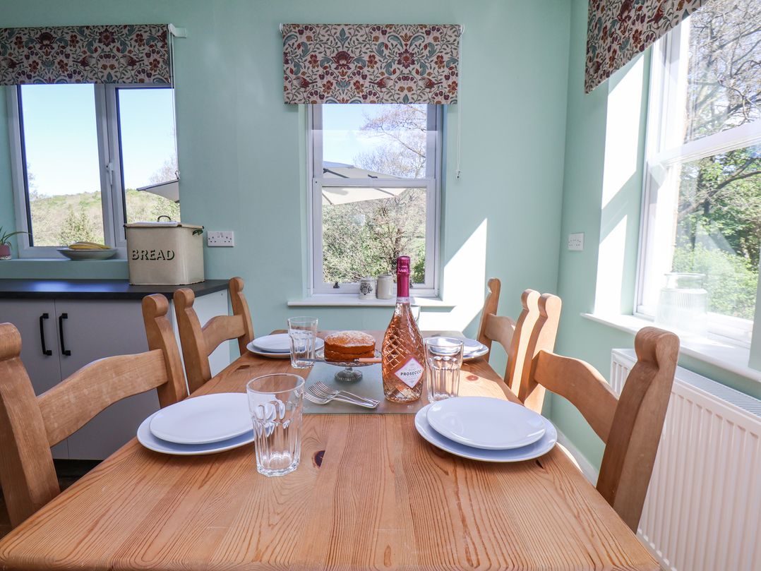 Whinstone Cottage