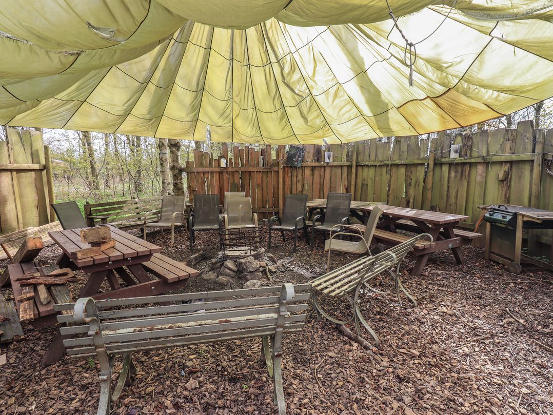 Yewberrie Yurt