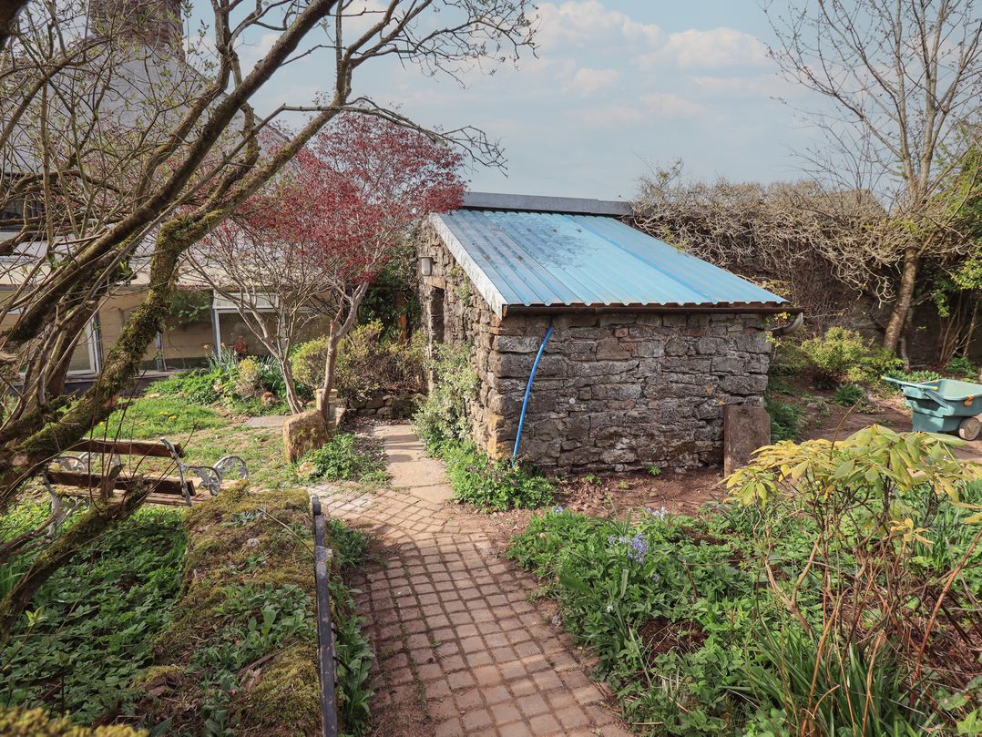 Yewberrie Yurt