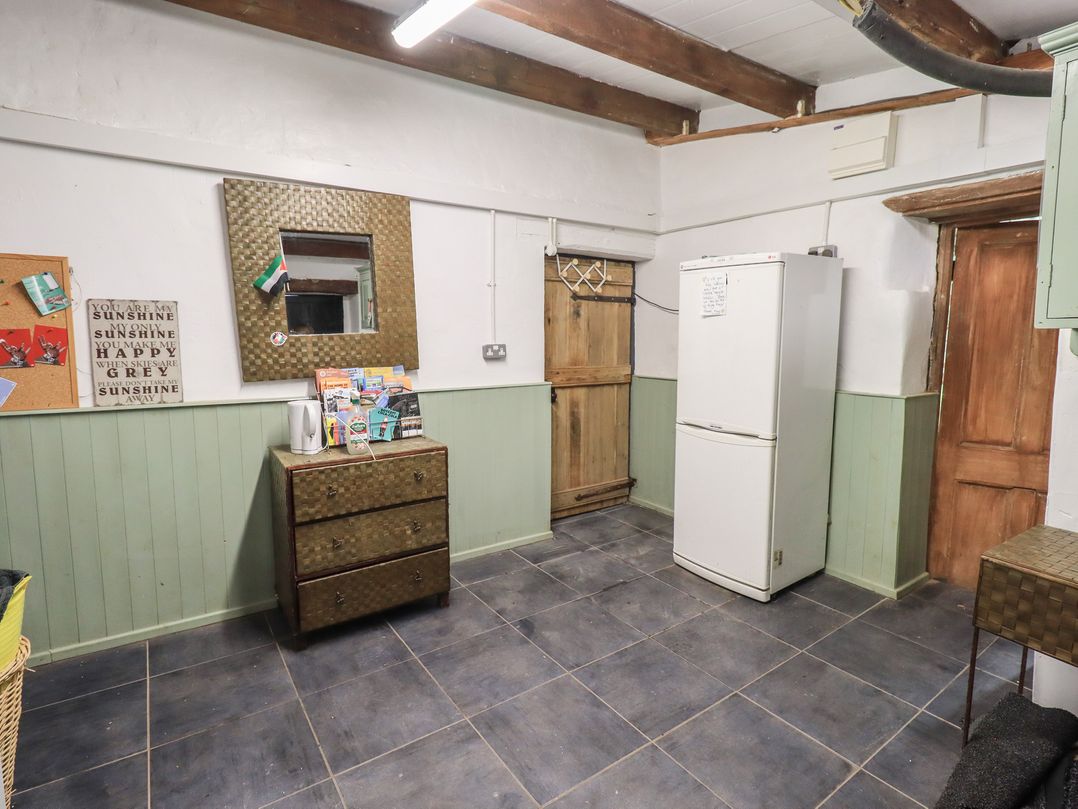 Yewberrie Yurt