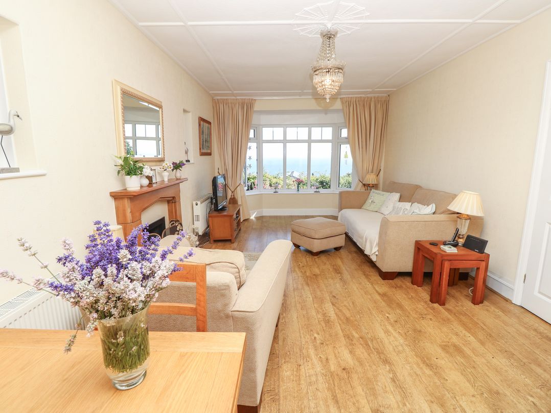 Poppy Cottage