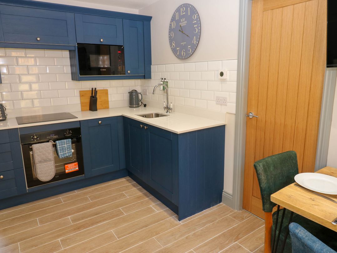 Spacious Cottage Number 6