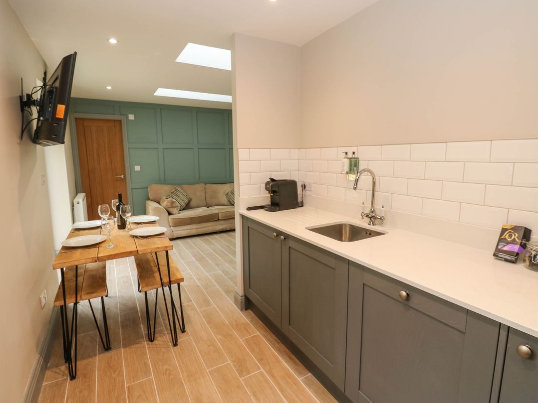 Premium 2 Bedroom Cottage Number 7