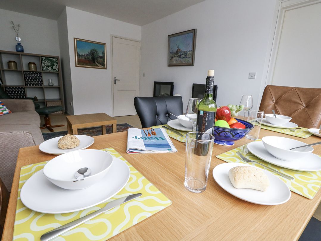 Beachcombers, 13 Chesil House