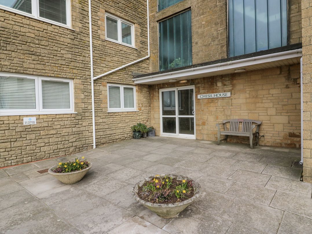 Beachcombers, 13 Chesil House