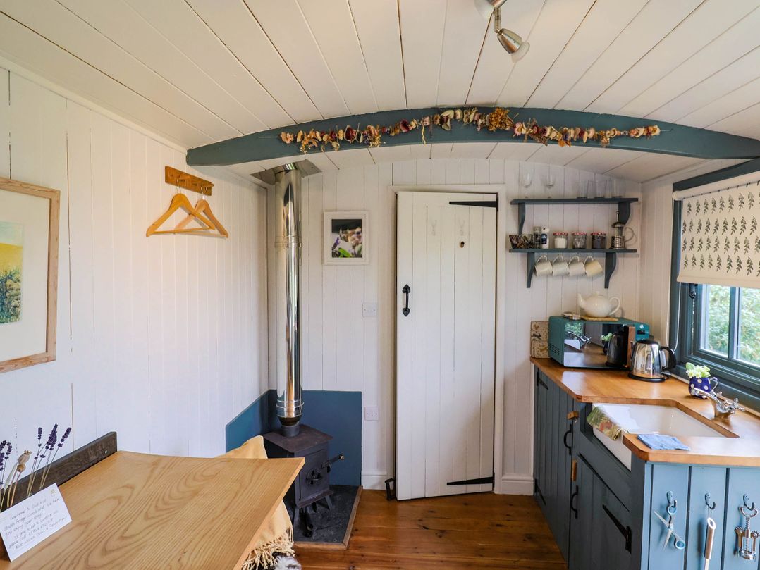 Oak Shepherd Hut
