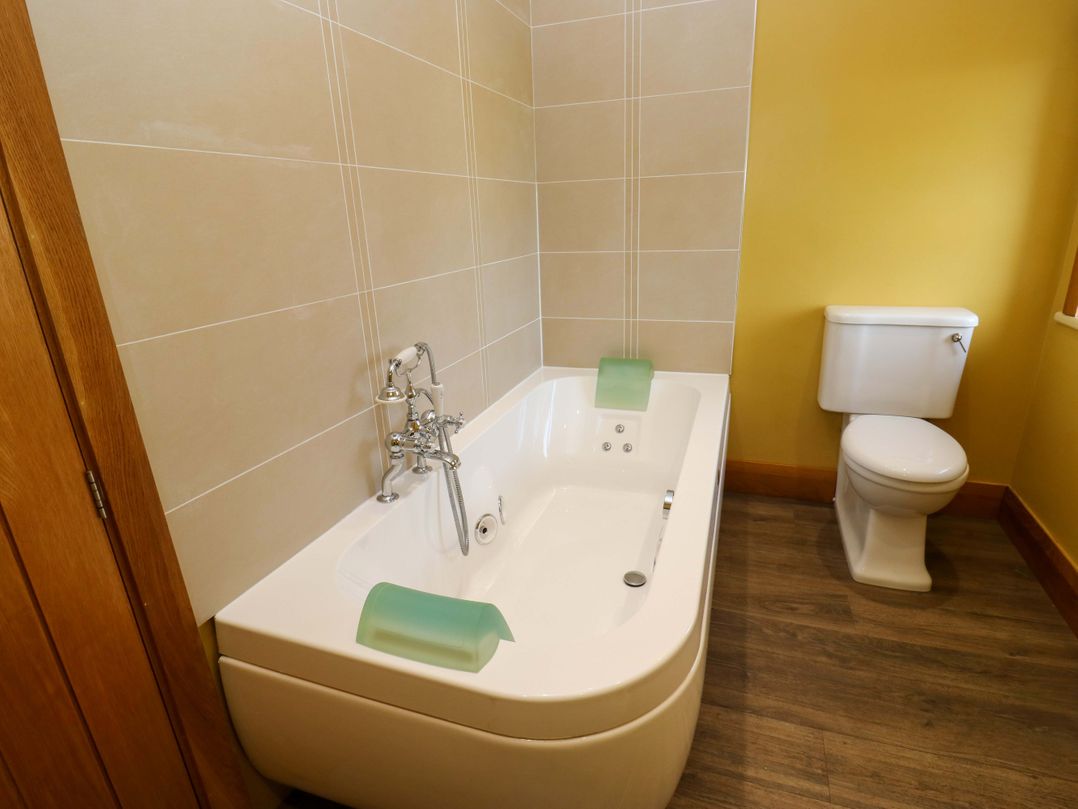 Stone & Fleece Cottage