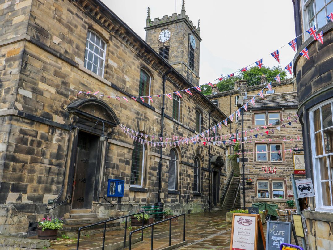 Stone & Fleece Cottage