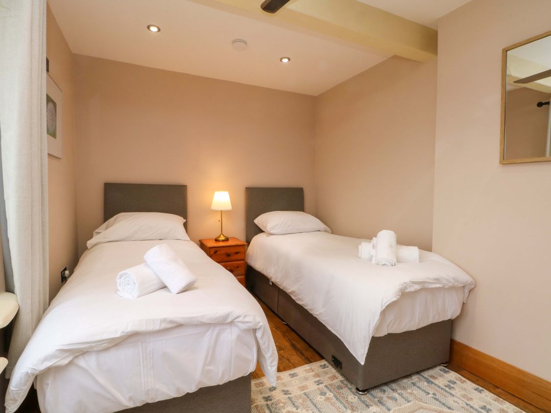 Stone & Fleece Cottage
