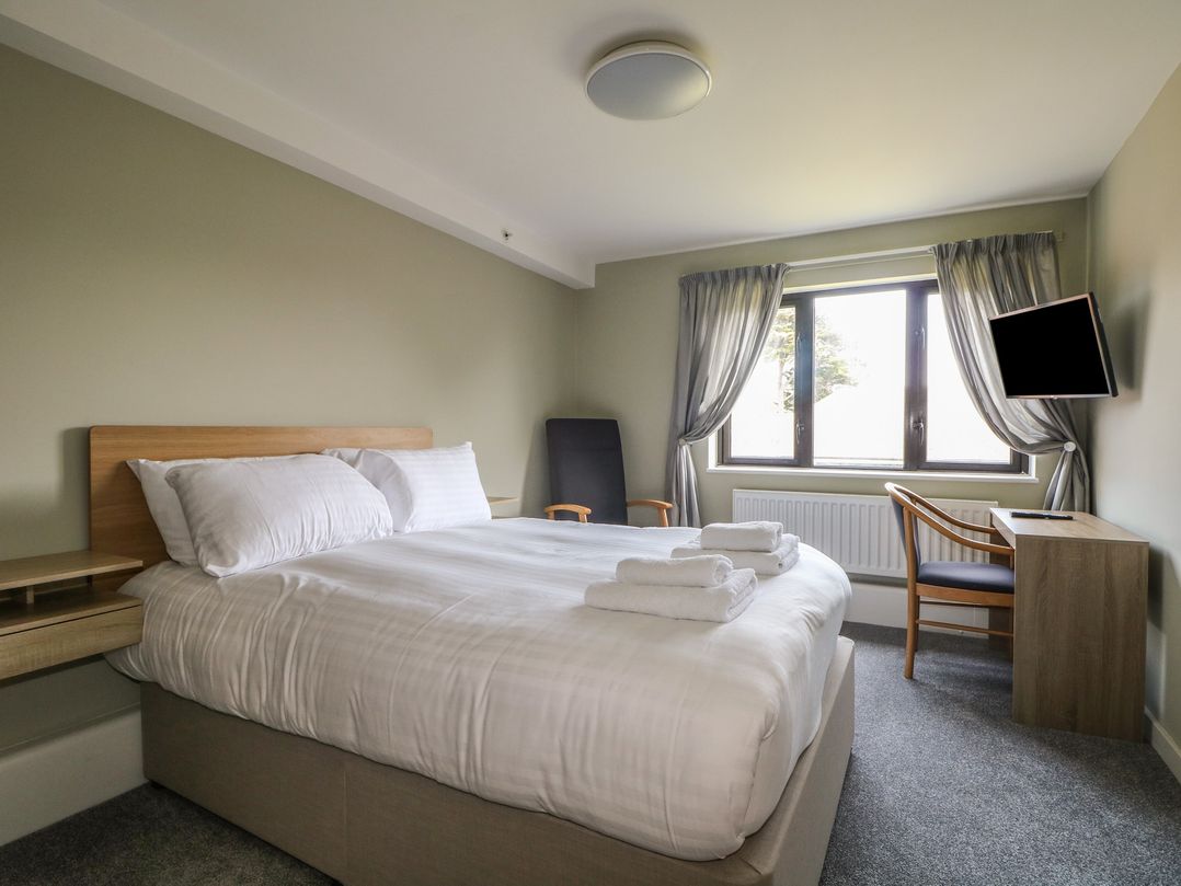 Seashell Suite at Marine Court