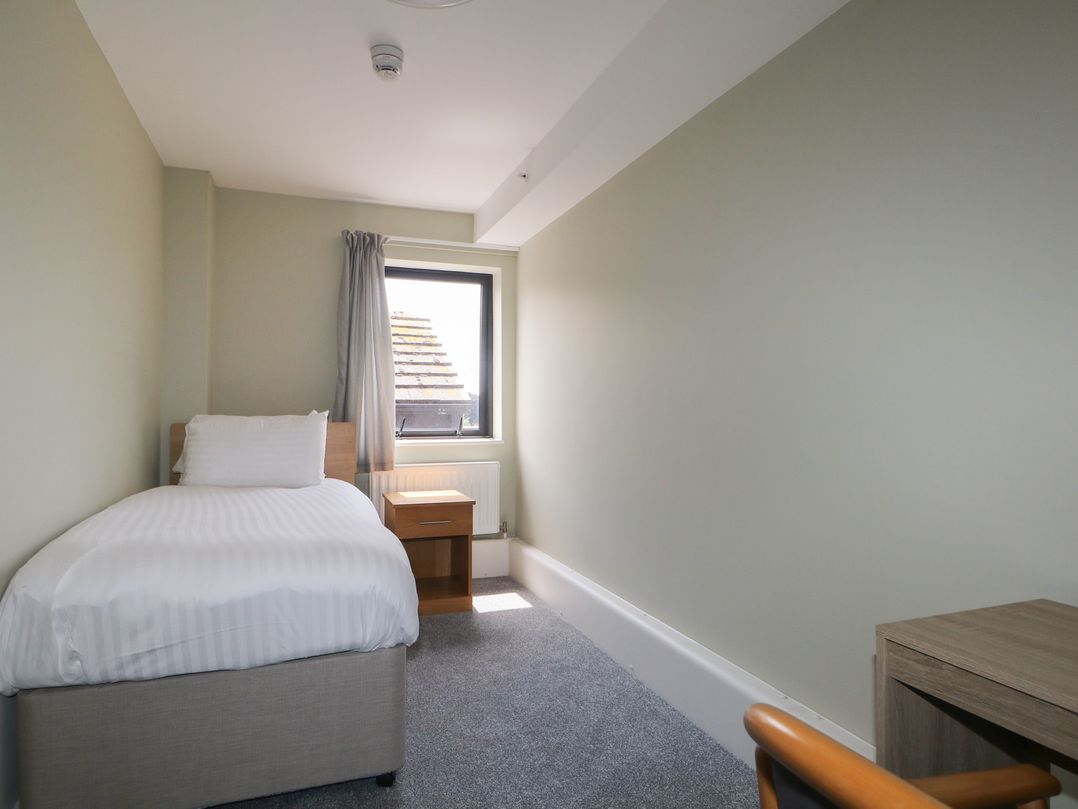 Seashell Suite at Marine Court