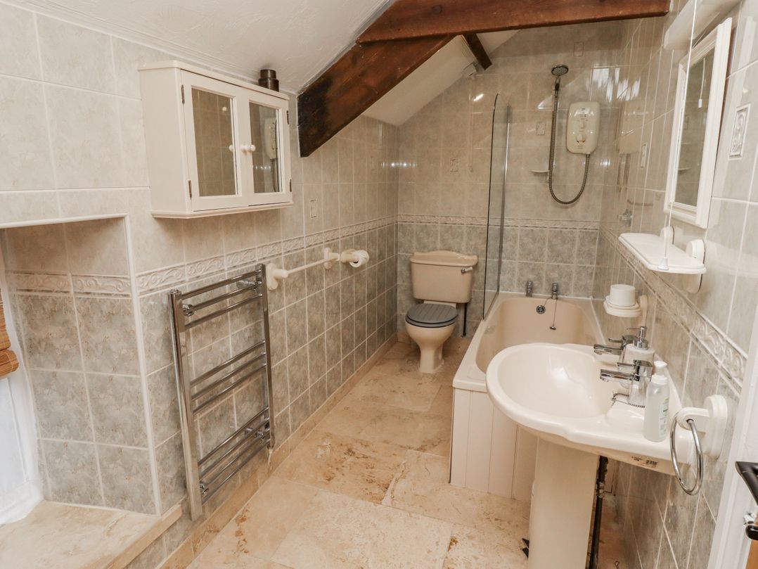 3 Christon Bank Mews