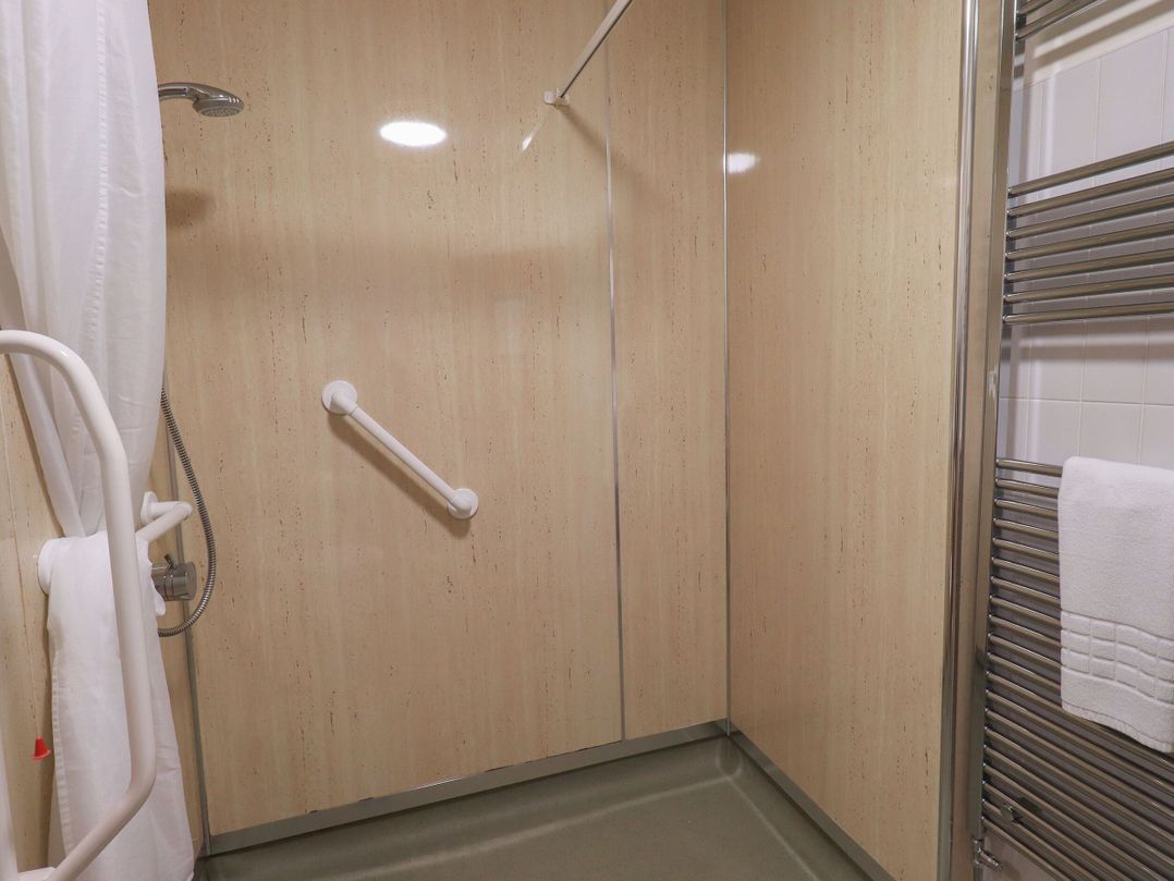 Jubilee First-floor Double Bedroom