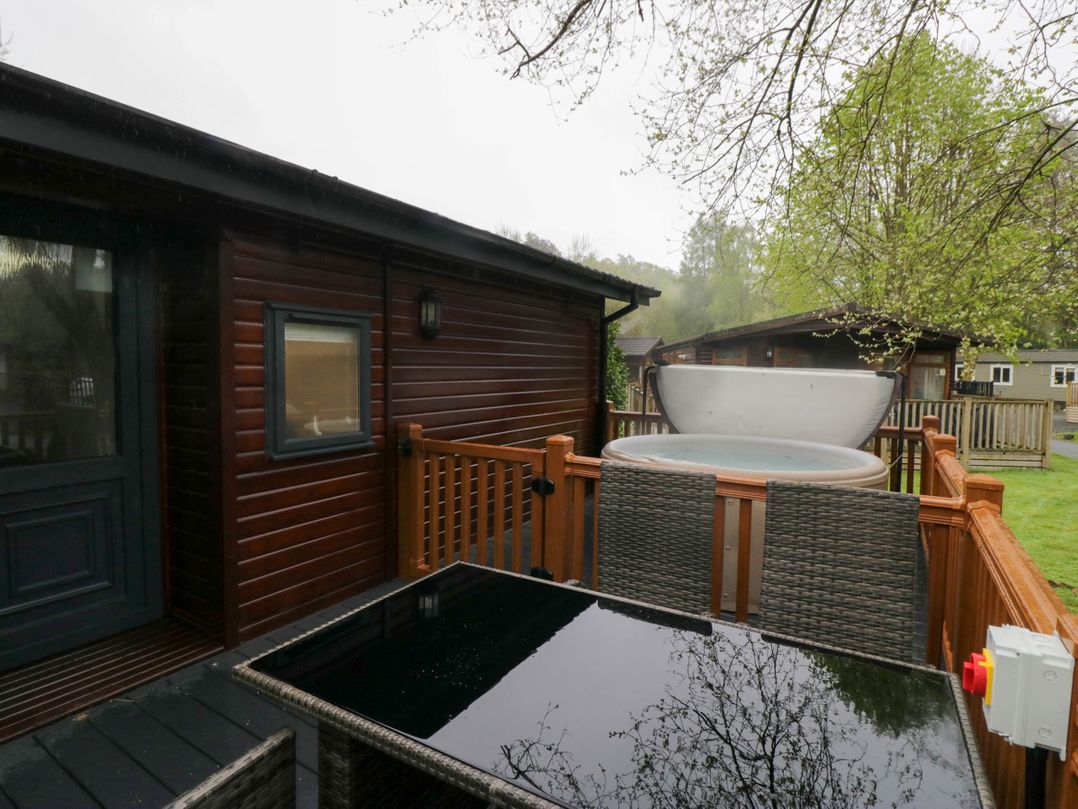 Robin's Lodge
