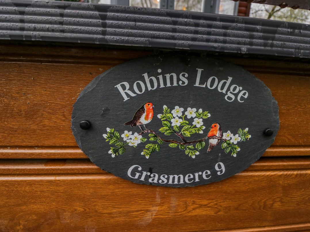 Robin's Lodge
