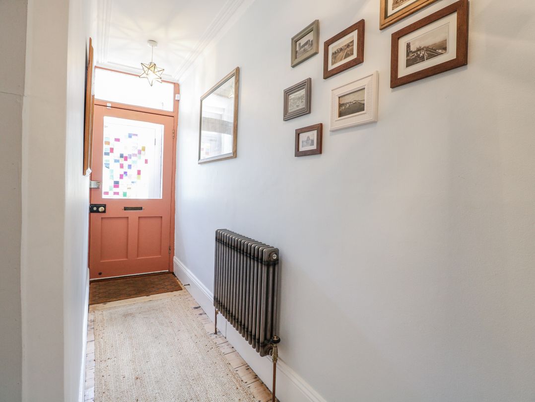18 Pakefield Road