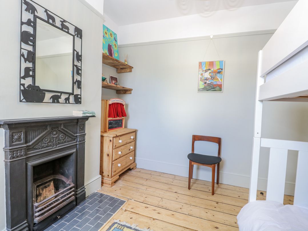 18 Pakefield Road