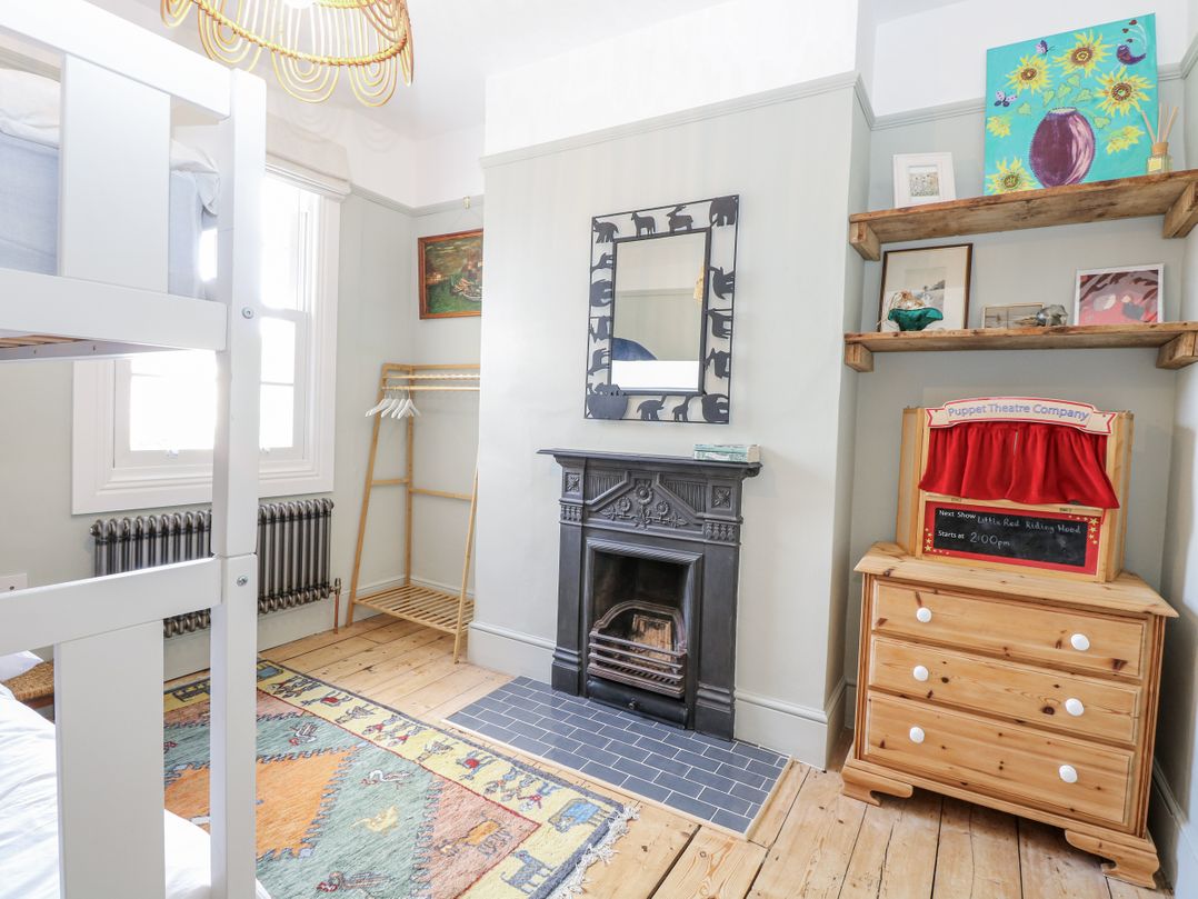 18 Pakefield Road