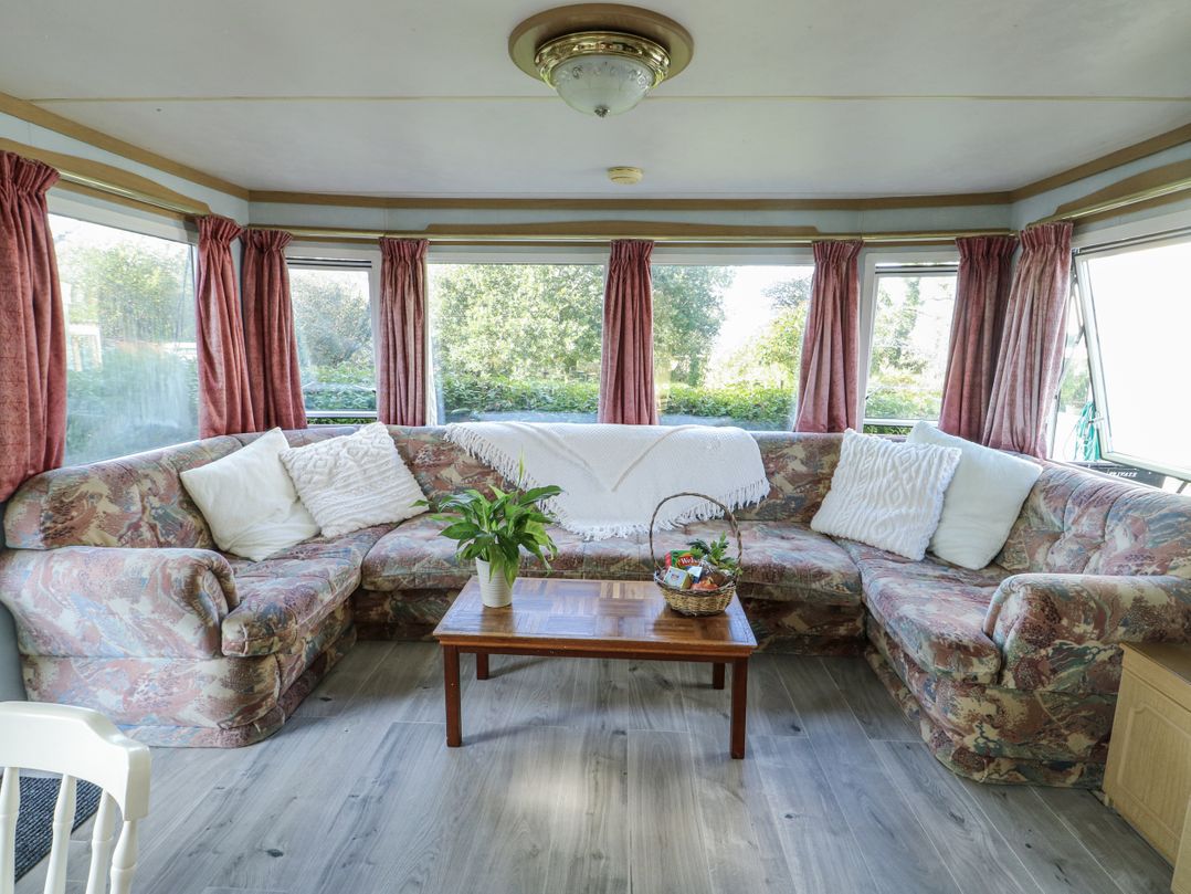 Meadow Island Caravan