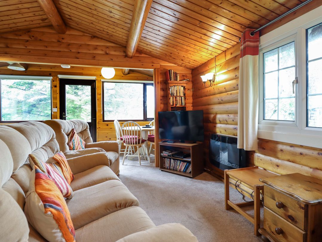Y Bwthyn Pren,  Cabin  209,