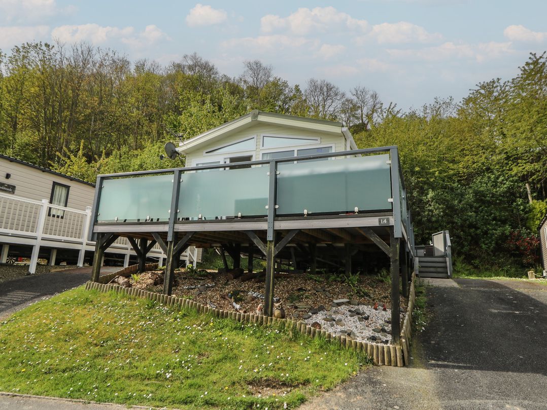 14 Traethgwyn Court