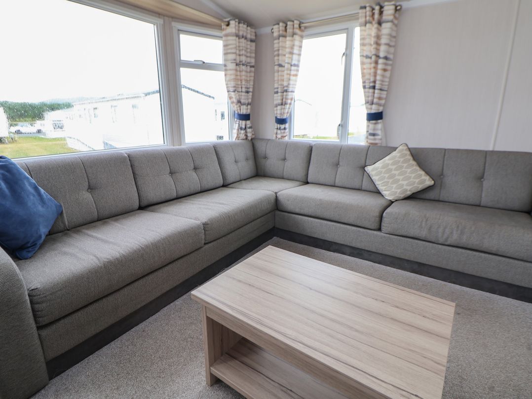 Caravan B8