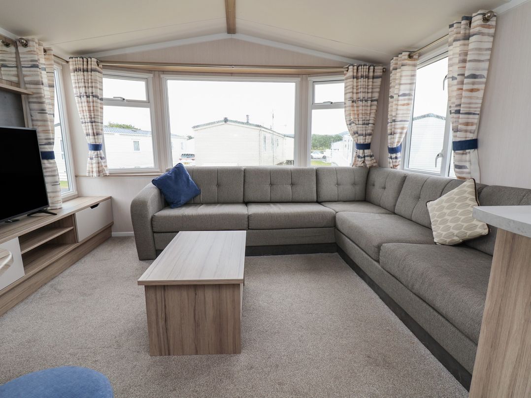 Caravan B8
